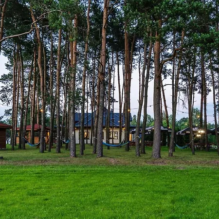 Wakacyjna Wioska Ngo 20m Od Suntago Frühstückspension