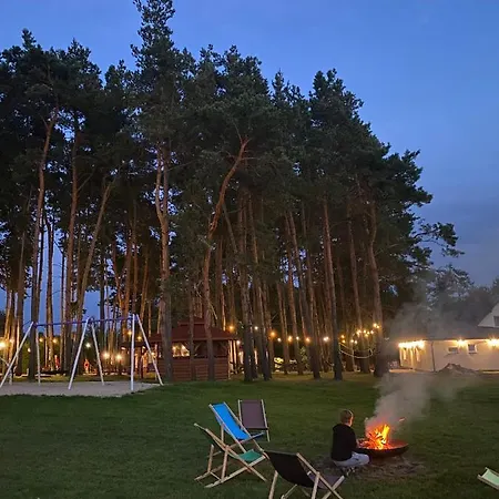 Wakacyjna Wioska Ngo 20m Od Suntago Bed and breakfast