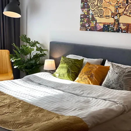 Bed and breakfast Wakacyjna Wioska Ngo 20m Od Suntago