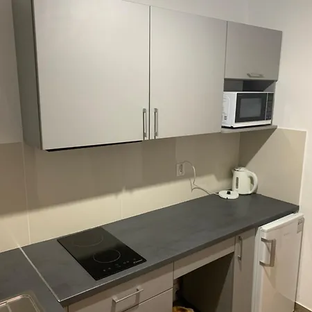 Bed and Breakfast Wakacyjna Wioska Ngo 20m Od Suntago 3*