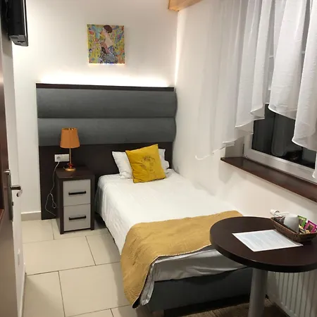 Bed and breakfast Wakacyjna Wioska Ngo 20m Od Suntago